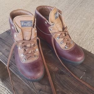 Women's Vasque boots size 9